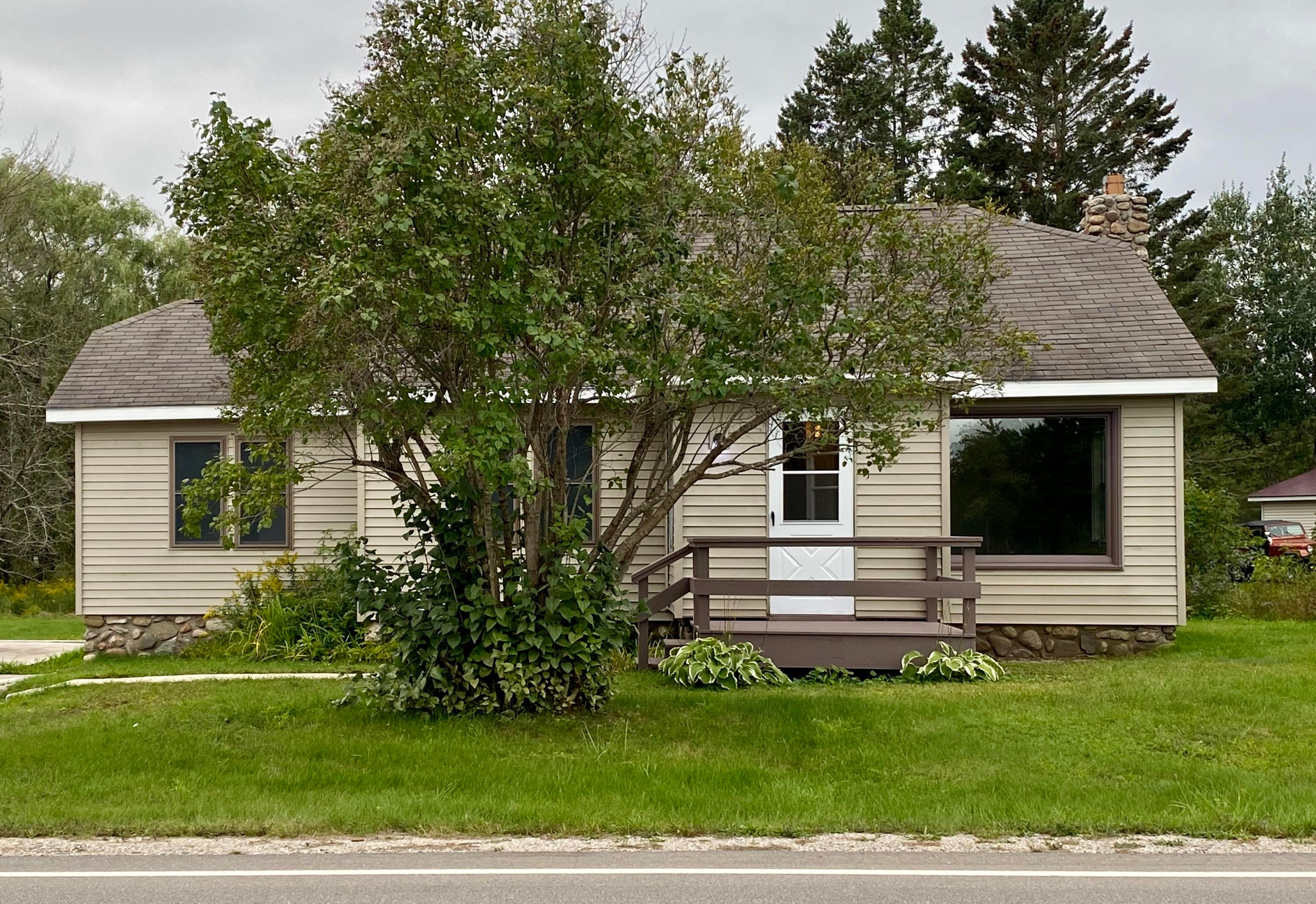 2601 Old Mackinaw Road Cheboygan, MI 49721 - Photo 1 of 20 Gallery Image 1