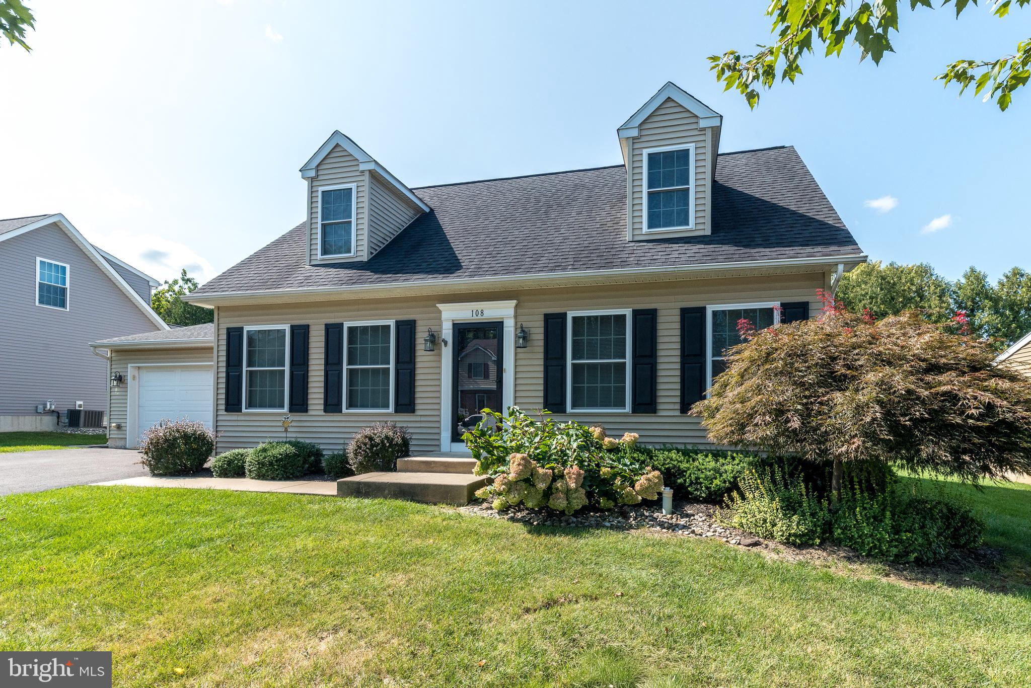 108 Cobblestone Road Dublin, PA 18917 - Photo 2 of 37 Gallery Image 2