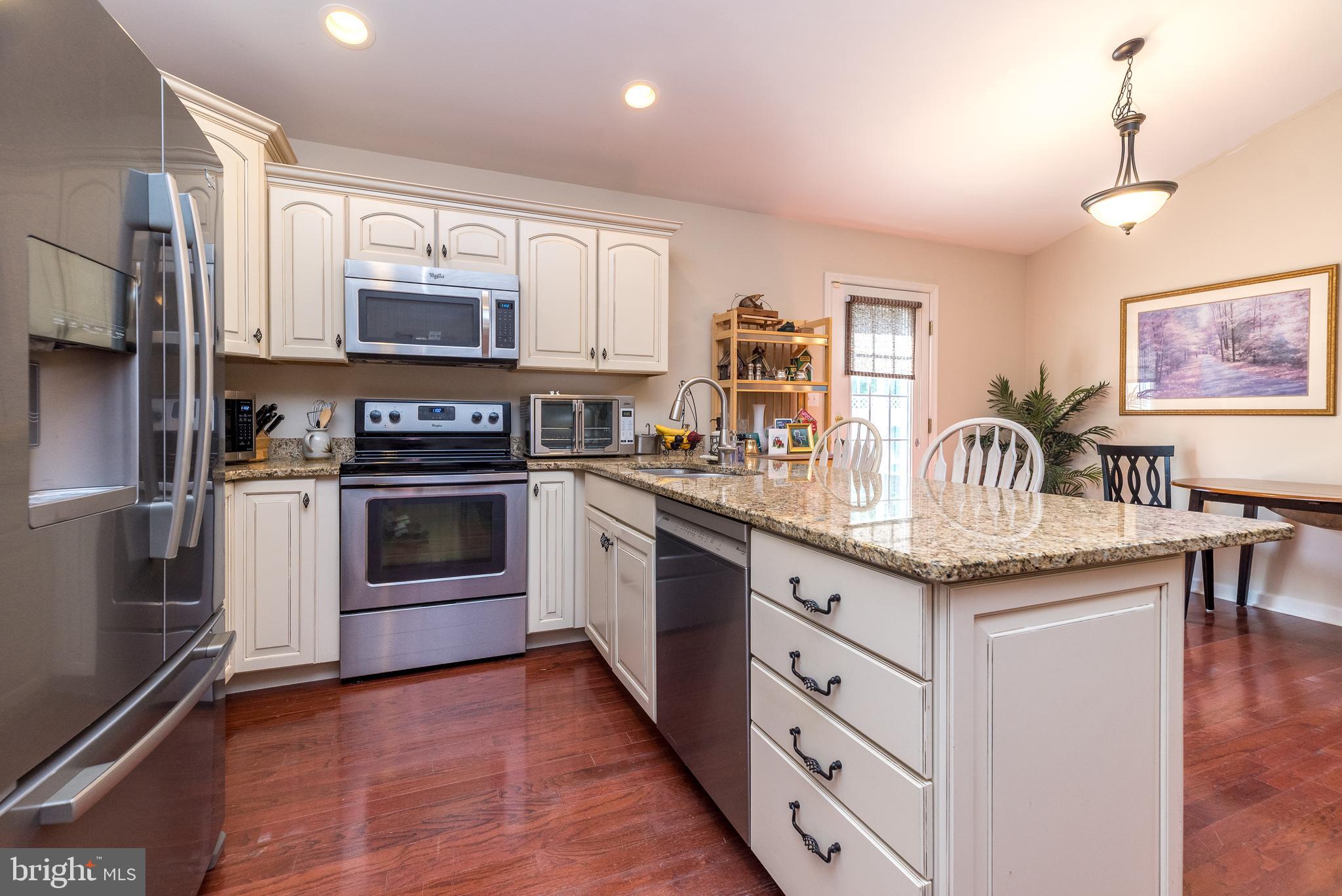 108 Cobblestone Road Dublin, PA 18917 - Photo 5 of 37 Gallery Image 5