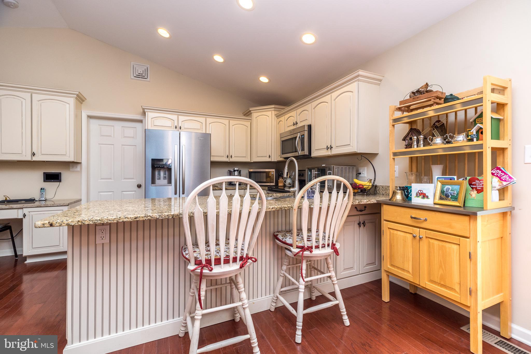 108 Cobblestone Road Dublin, PA 18917 - Photo 8 of 37 Gallery Image 8