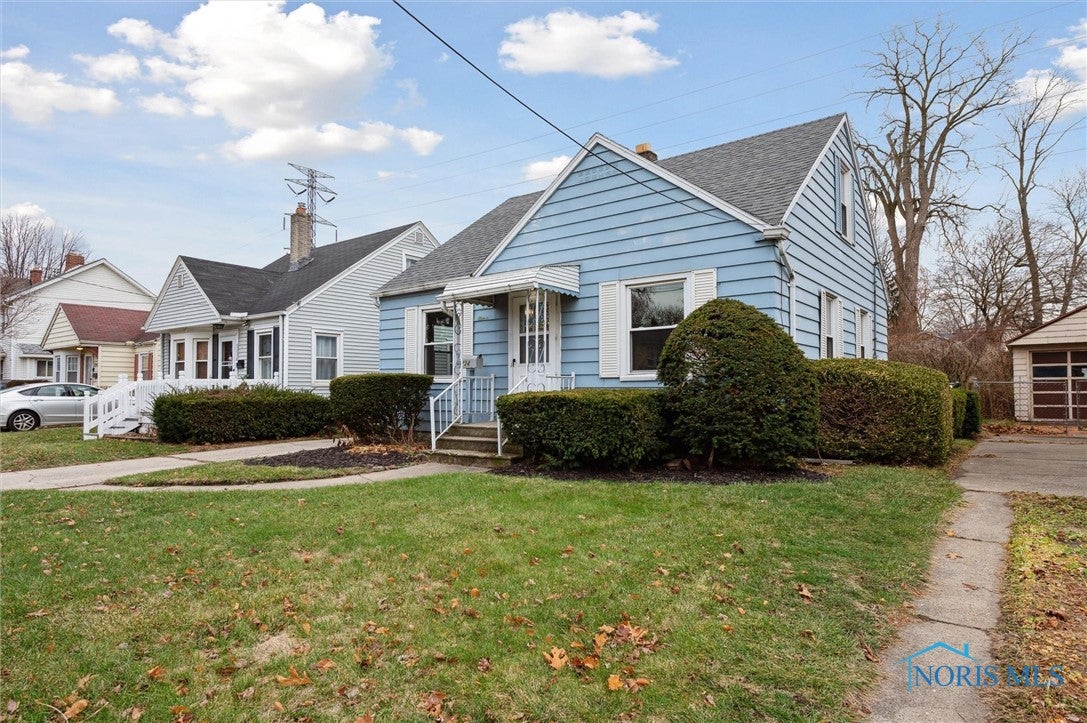 3734 Bellevue Road Toledo, OH 43613 - Photo 5 of 32 Gallery Image 5