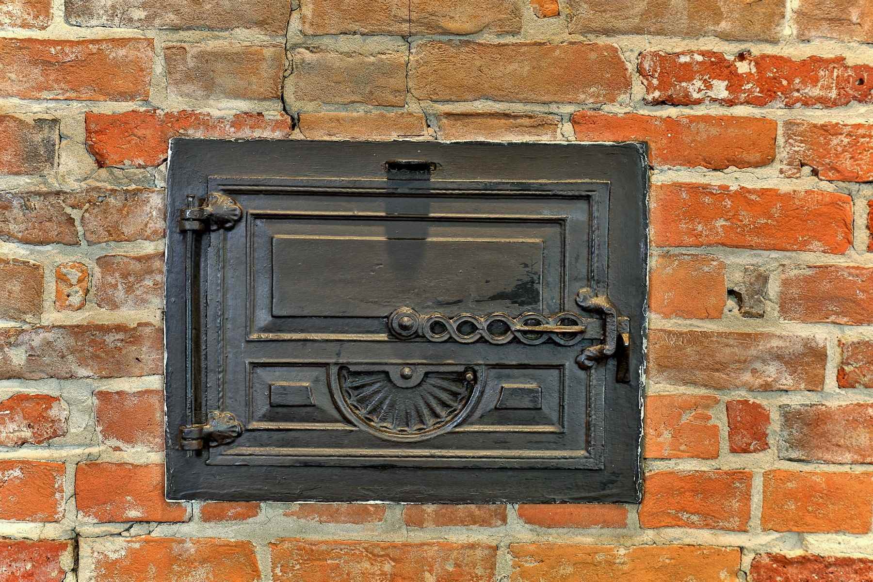 10 Summer Hill Street Springfield, VT 05156 - Photo 11 of 40 Gallery Image 11
