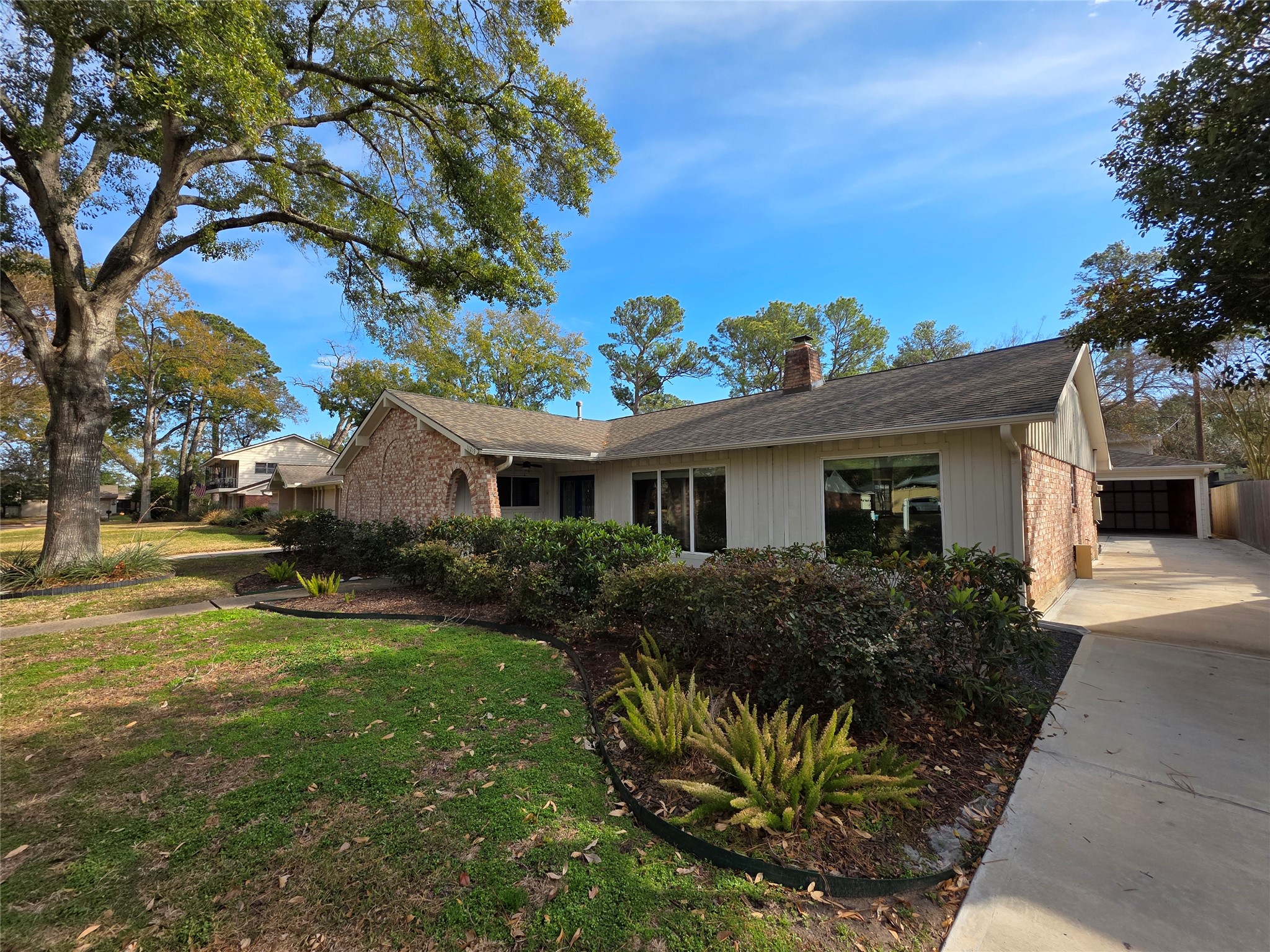11219 Valley Spring Drive Houston, TX 77043 - Photo 24 of 31