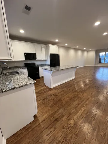 $2,000 | 467 Morton Avenue, Unit 102, Nashville, TN 37211