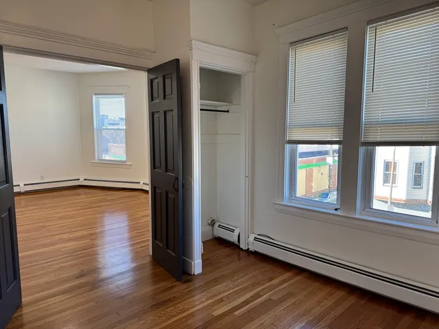 $1,950 | 1086 Dorchester Avenue, Unit 3F, Boston, MA 02125