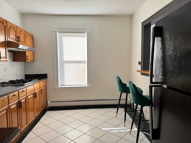 $1,950 | 1086 Dorchester Avenue, Unit 3F, Boston, MA 02125