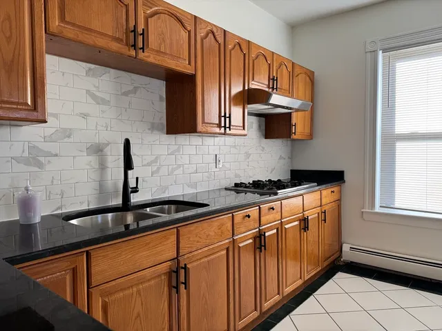 $1,950 | 1086 Dorchester Avenue, Unit 3F, Boston, MA 02125