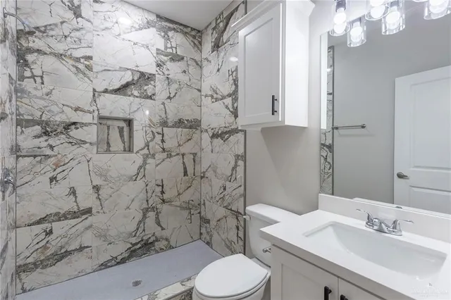 $1,250 | 820 East Cedar Avenue, McAllen, TX 78501