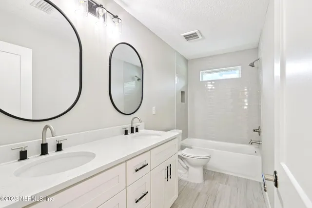 $460,000 | 703 Bellshire Drive, Orange Park, FL 32065