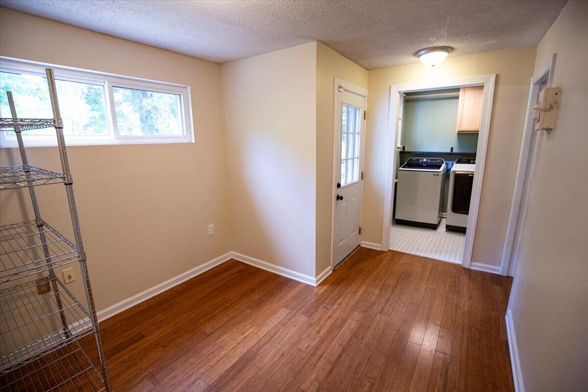 2446 Montvale Road Southwest Roanoke, VA 24015 - Photo 19 of 43 27-2446-Montvale-28