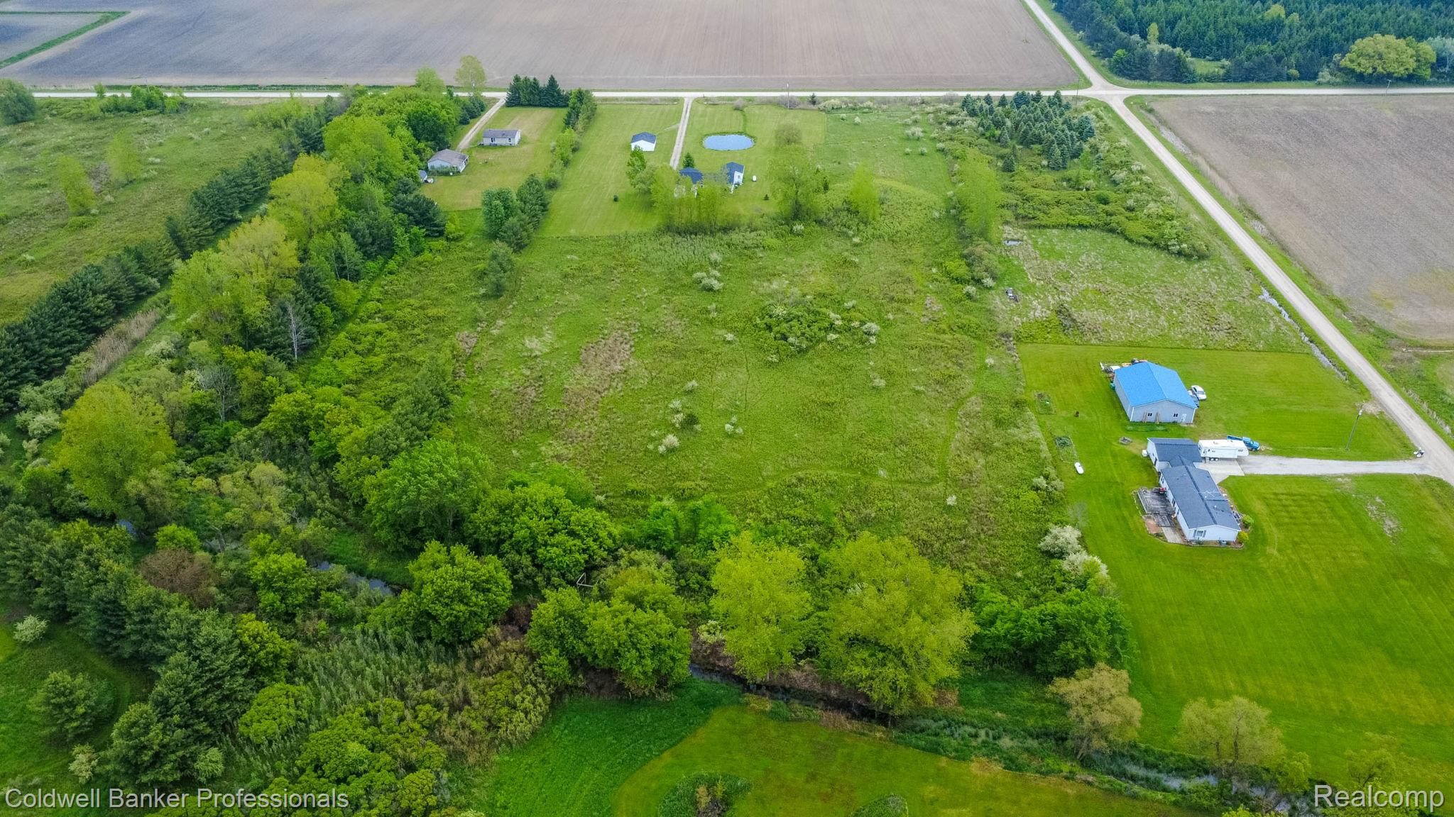 6456 Bricker Road Melvin, MI 48454 - Photo 46 of 52 46-web-or-mls-zdrone (11).jpg