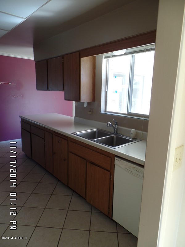10830 West Hatcher Road Sun City, AZ 85351 - Photo 15 of 47 085