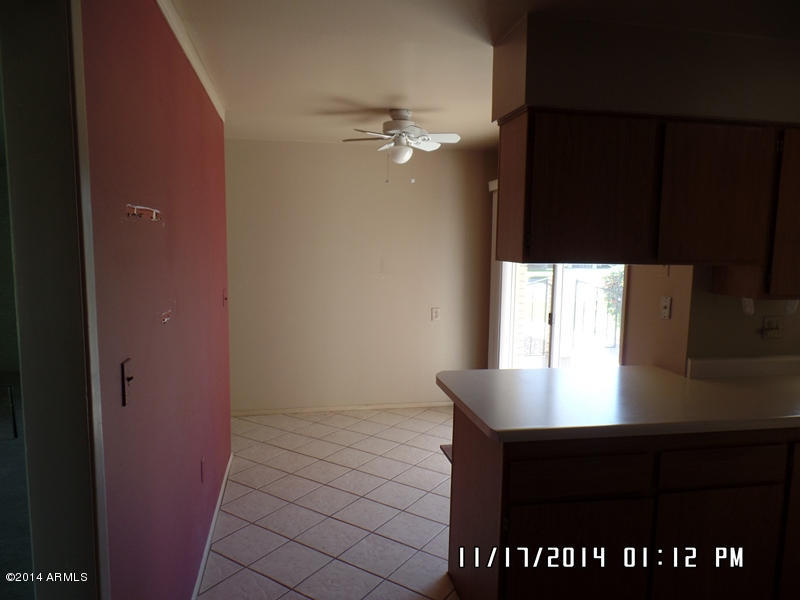 10830 West Hatcher Road Sun City, AZ 85351 - Photo 18 of 47 088