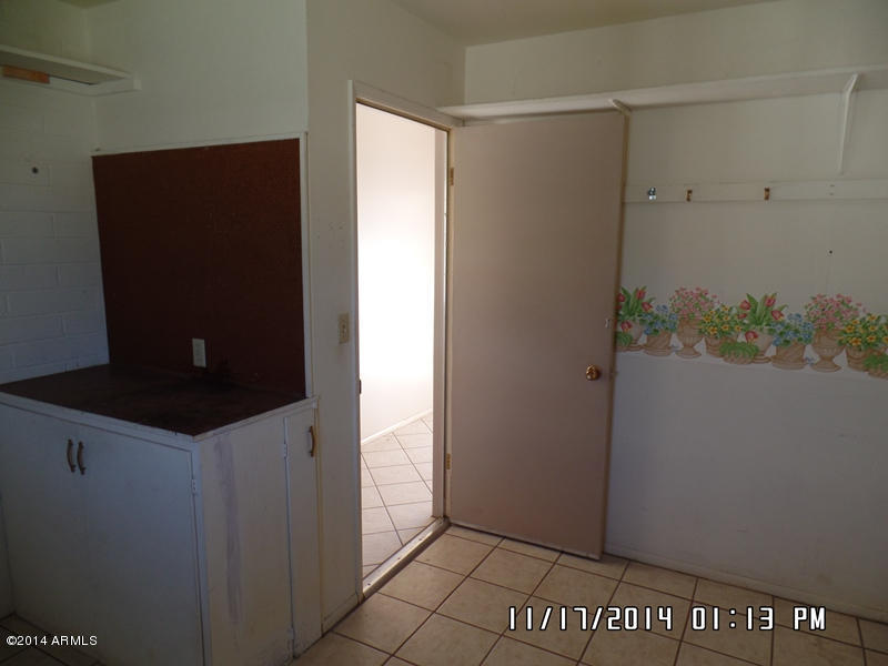 10830 West Hatcher Road Sun City, AZ 85351 - Photo 23 of 47 094