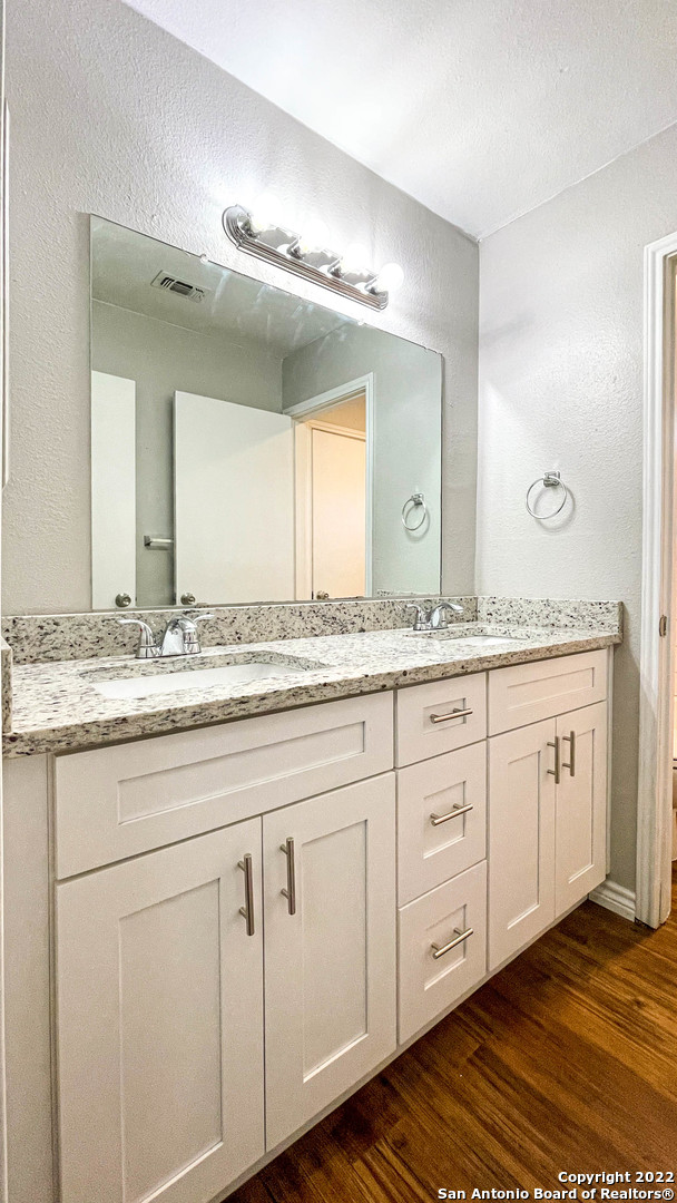 202 Ripplewind San Antonio, TX 78203 - Photo 15 of 26 Gallery Image 15