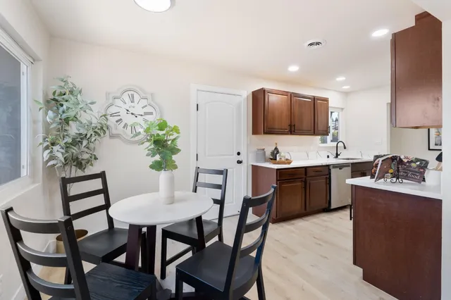 $449,999 | 1902 Wildwood Way, Roseville, CA 95661