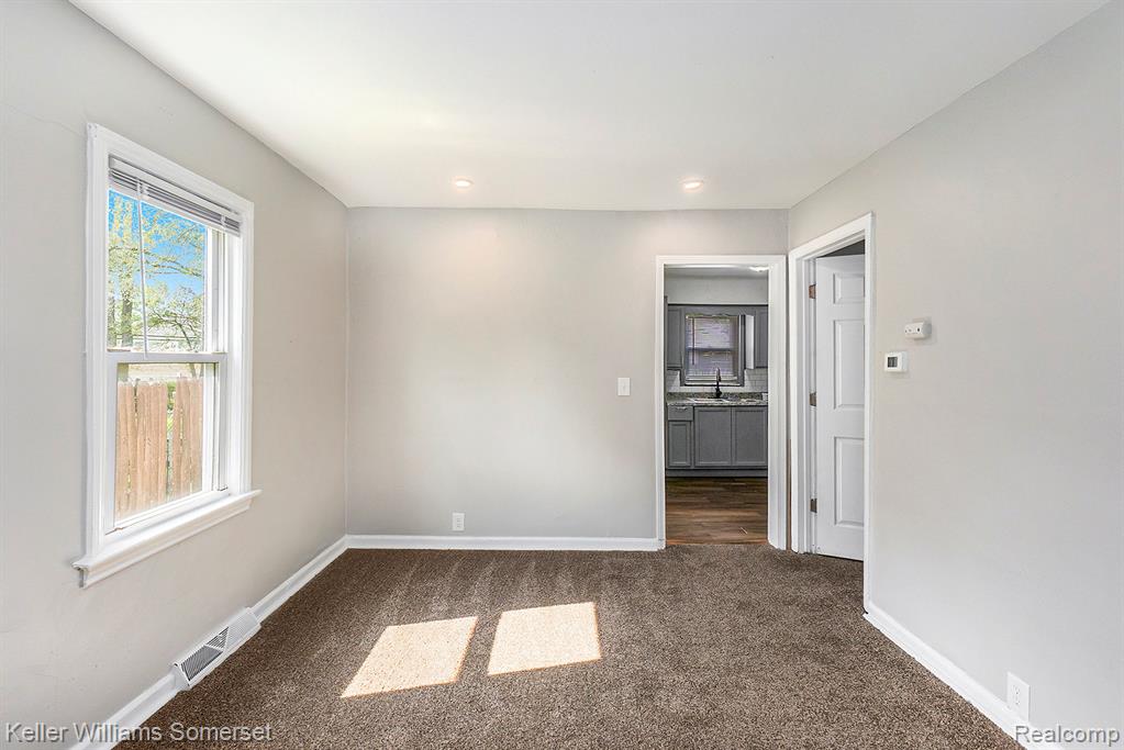 8427 Timken Avenue Warren, MI 48089 - Photo 7 of 16