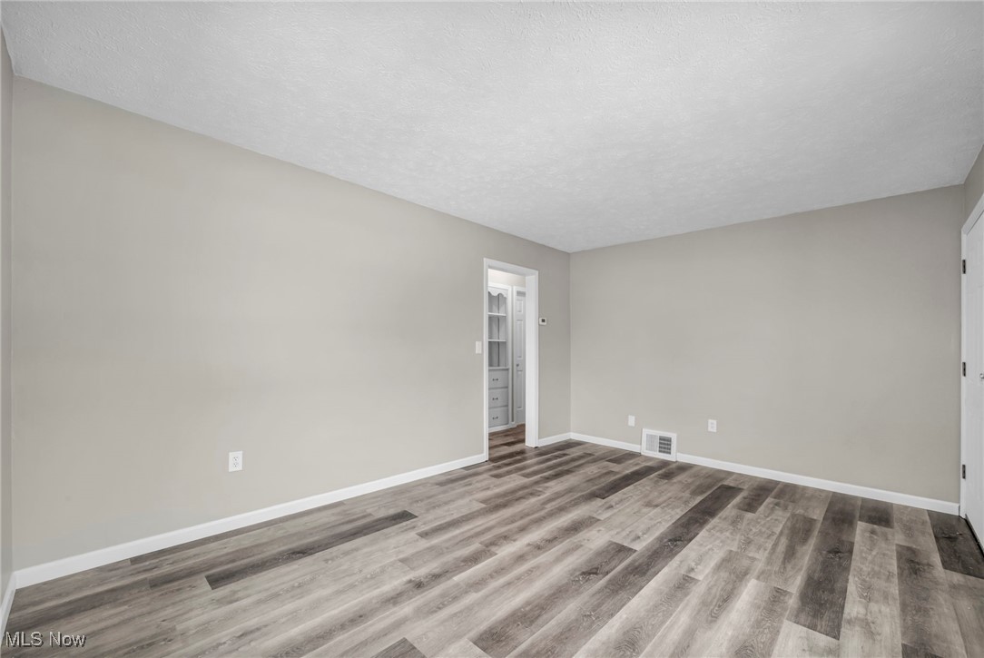 1677 Mapledale Road Wickliffe, OH 44092 - Photo 4 of 22