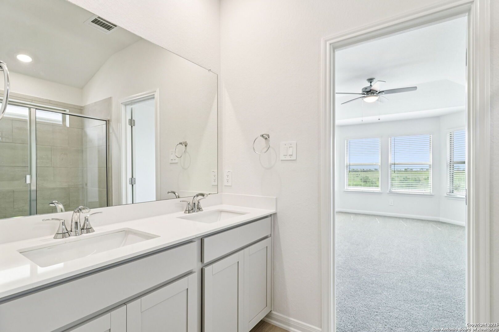 2922 Clemente Way Converse, TX 78109 - Photo 19 of 36