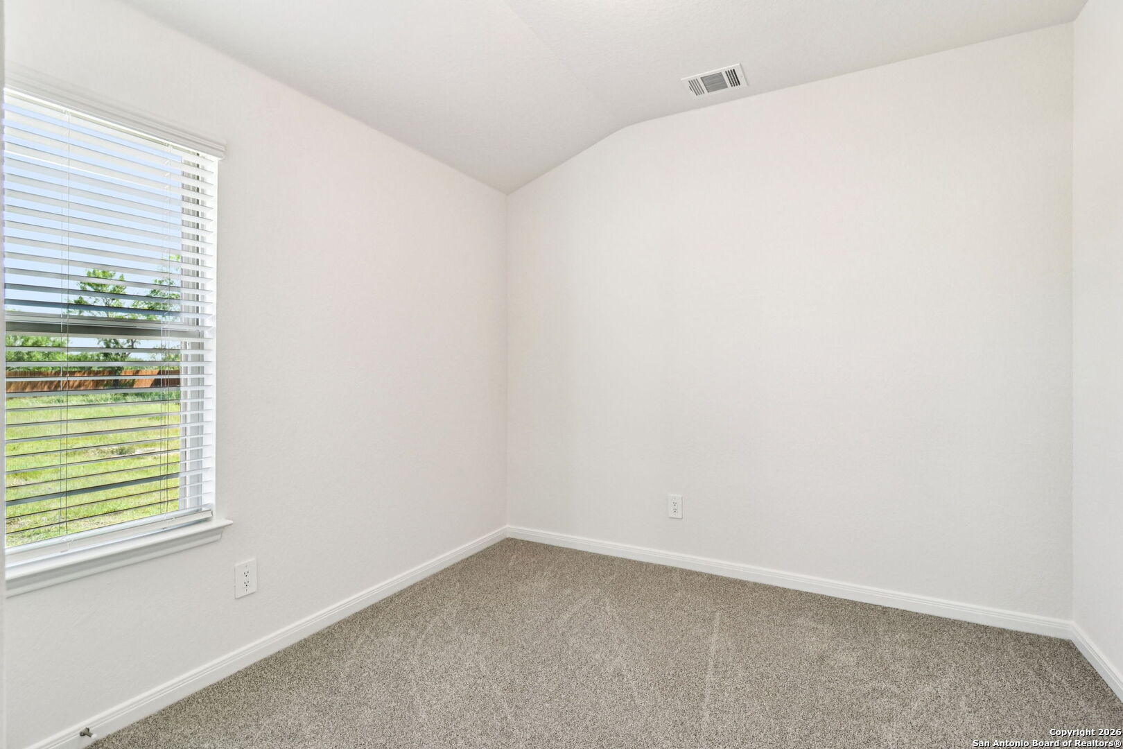 2922 Clemente Way Converse, TX 78109 - Photo 23 of 36