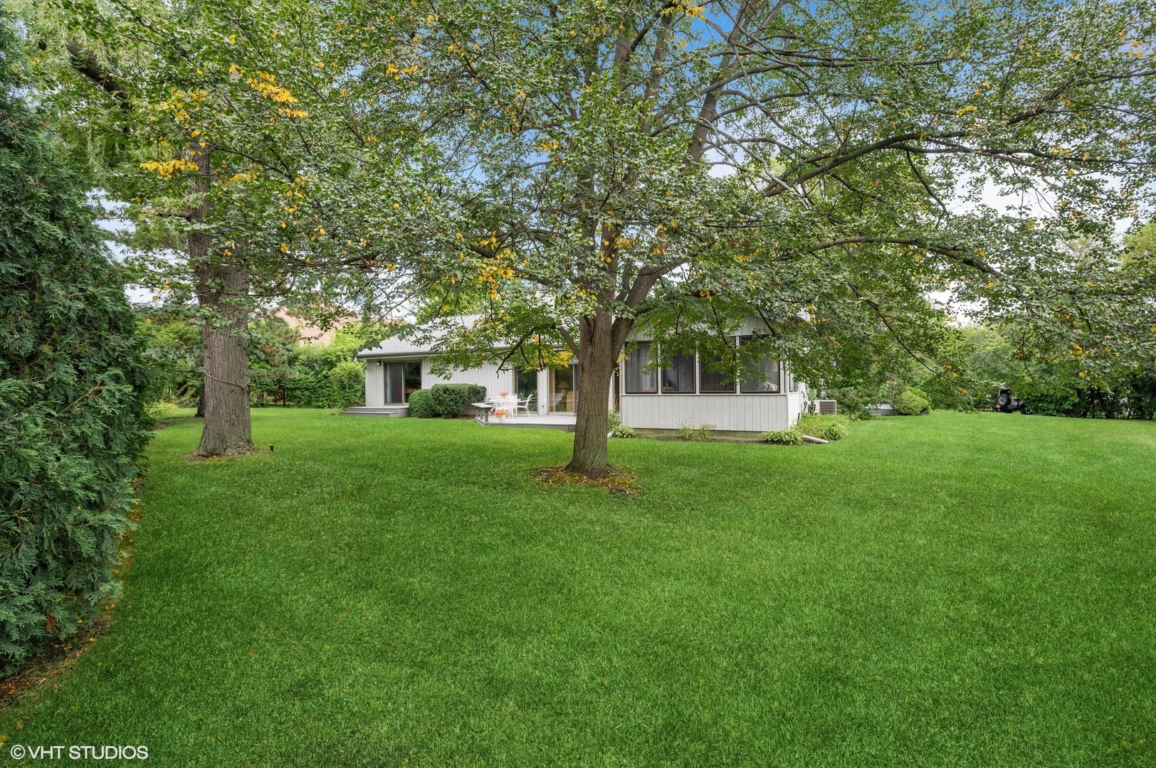 63 Overlook Drive Golf, IL 60029 - Photo 25 of 32 a huge green field with lots of trees