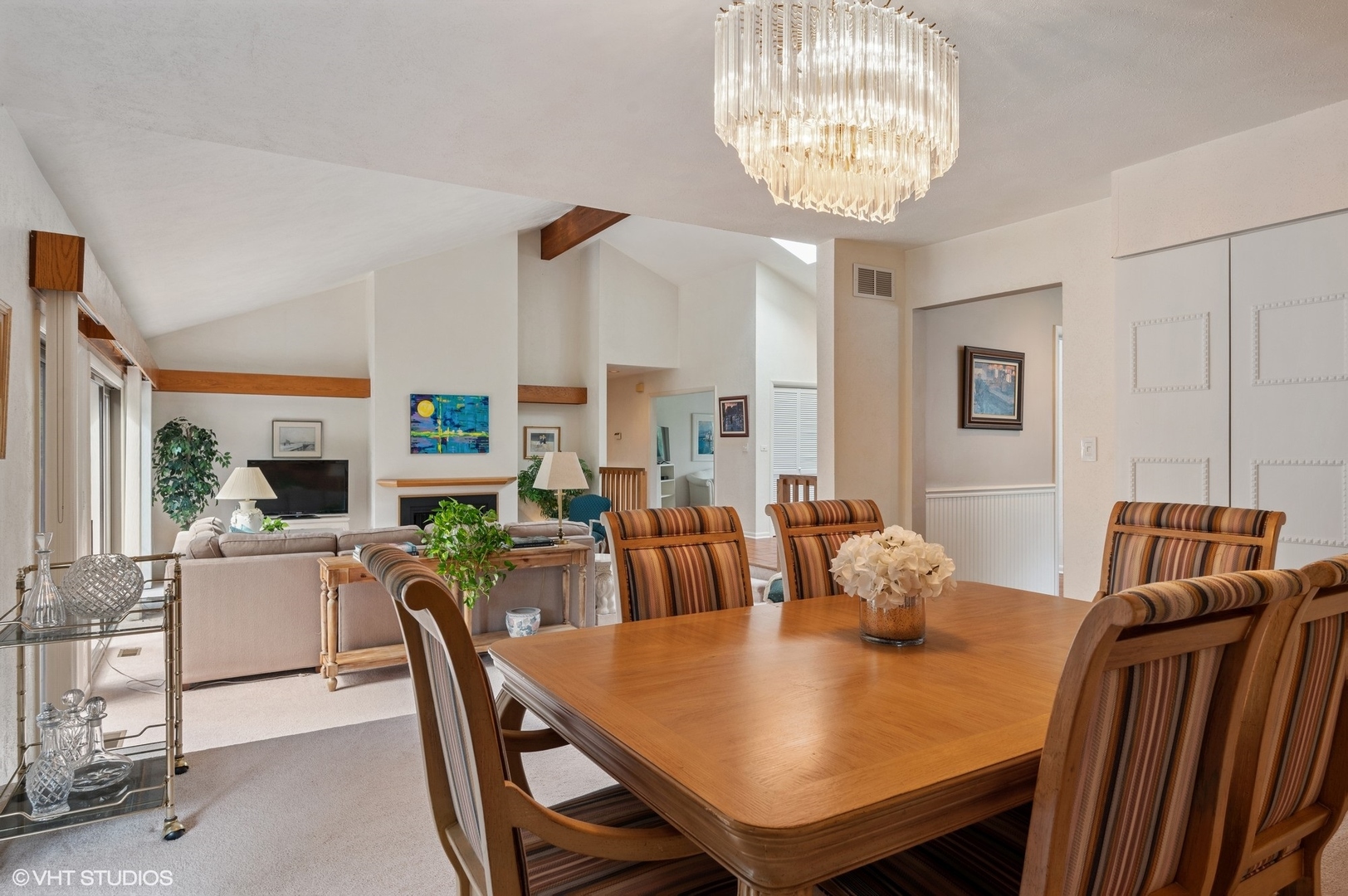 63 Overlook Drive Golf, IL 60029 - Photo 7 of 32 a view of a dining room with furniture