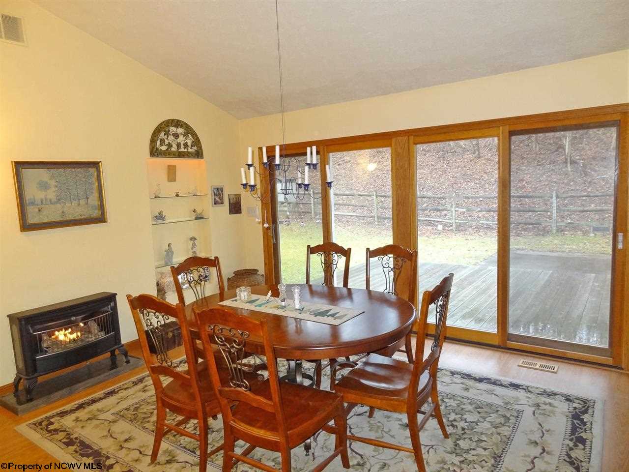 161 Elizabeth Valley Road Morgantown, WV 26508 - Photo 3 of 20 Gallery Image 3