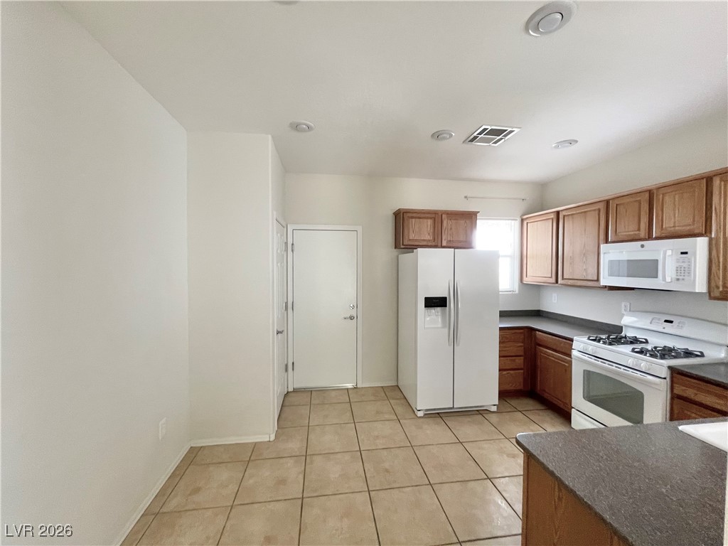 2376 Rift Valley Street Henderson, NV 89044 - Photo 7 of 22