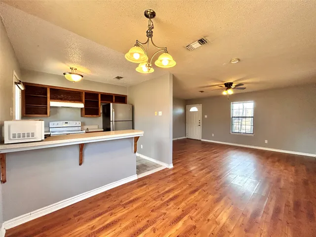 $1,700 | 510 Powell Drive, Leander, TX 78641