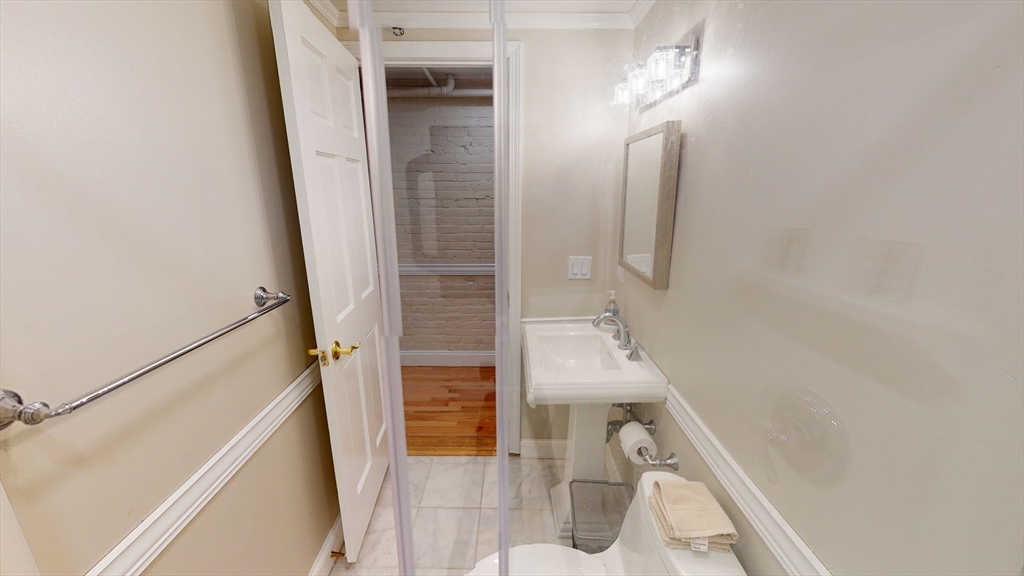 290 Beacon Street, Unit 2 Boston, MA 02116 - Photo 4 of 23
