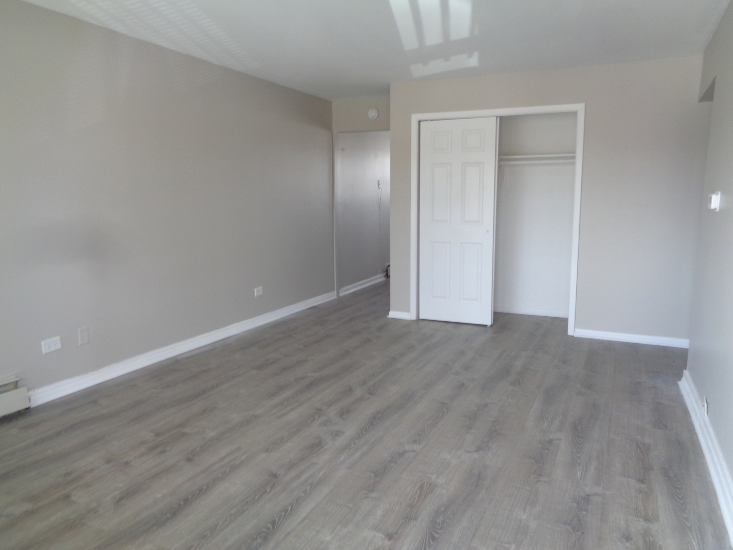 1340 North Main Street, Unit C19 Wheaton, IL 60187 - Photo 2 of 9