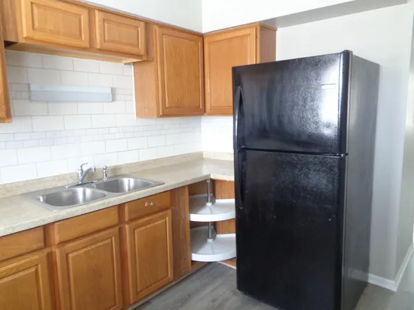 $1,450 | 1340 North Main Street, Unit C19, Wheaton, IL 60187