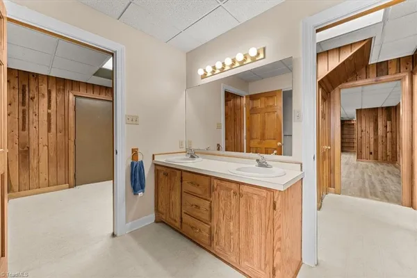 $1,195,000 | 6464 Bonlee Road, Bear Creek, NC 27207