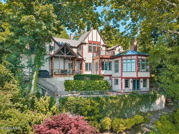 $2,075,000 | 674 Crescent Avenue, Saratoga Springs, NY 12866