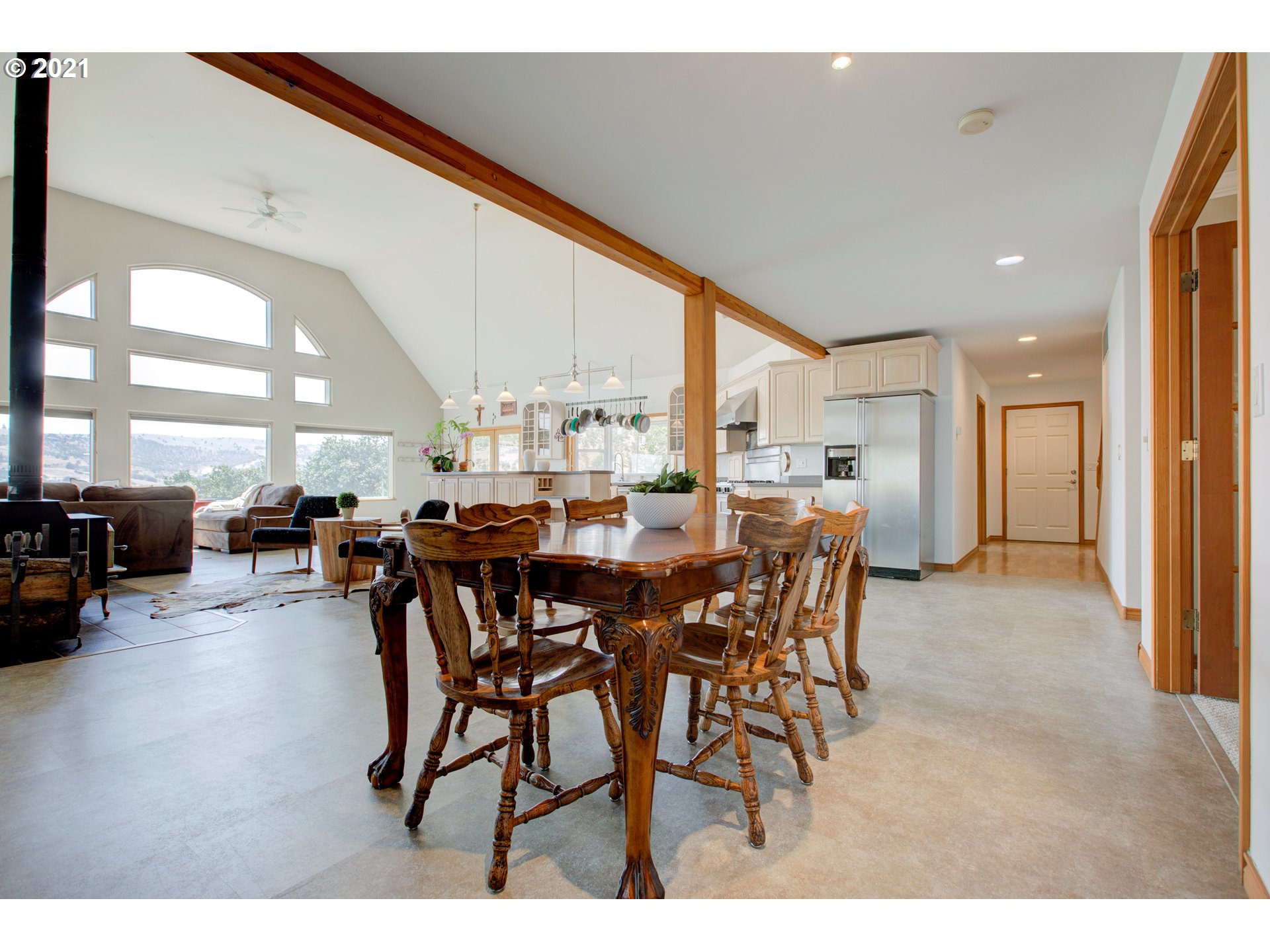 3077 Dry Hollow Road The Dalles, OR 97058 - Photo 11 of 32 Gallery Image 11