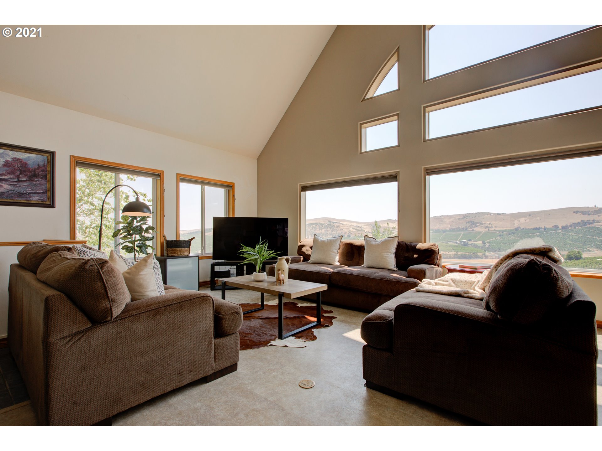 3077 Dry Hollow Road The Dalles, OR 97058 - Photo 7 of 32 Gallery Image 7