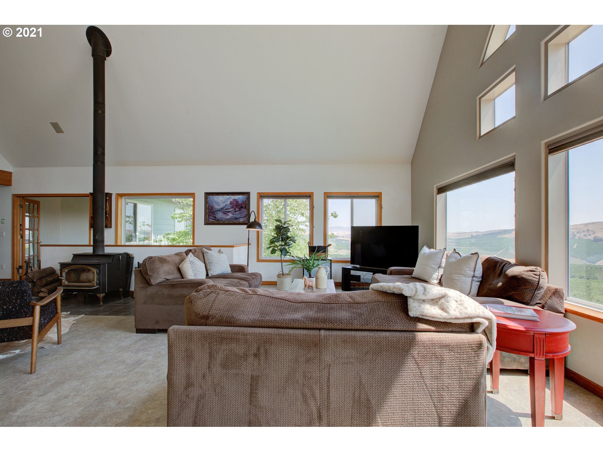 3077 Dry Hollow Road The Dalles, OR 97058 - Photo 8 of 32 Gallery Image 8