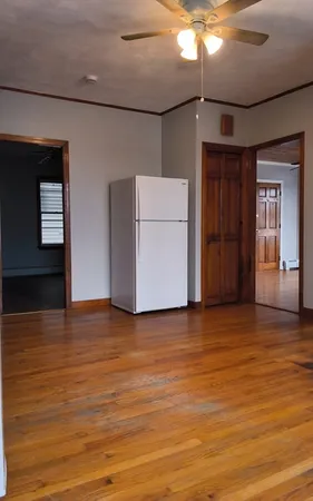 $1,700 | 212-218 Lowell Street, Unit 2W, Fall River, MA 02721