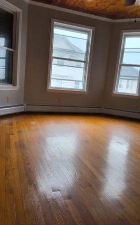 $1,700 | 212-218 Lowell Street, Unit 2W, Fall River, MA 02721