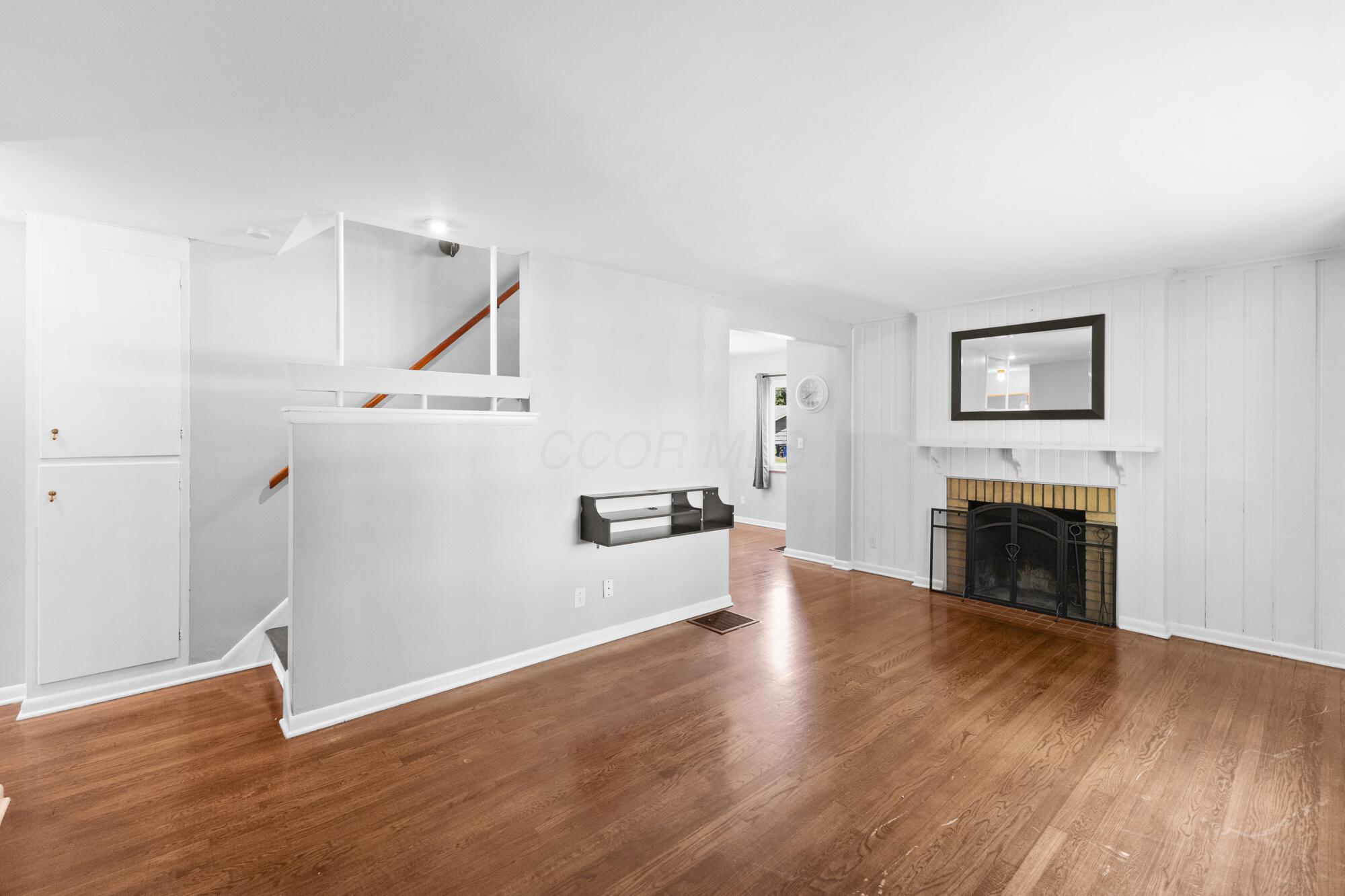 2454 Cranford Road Columbus, OH 43221 - Photo 8 of 42