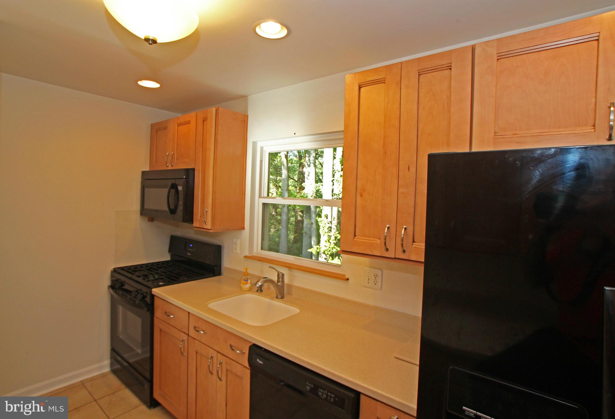 4108 Ronson Drive Alexandria, VA 22310 - Photo 11 of 28 Kitchen