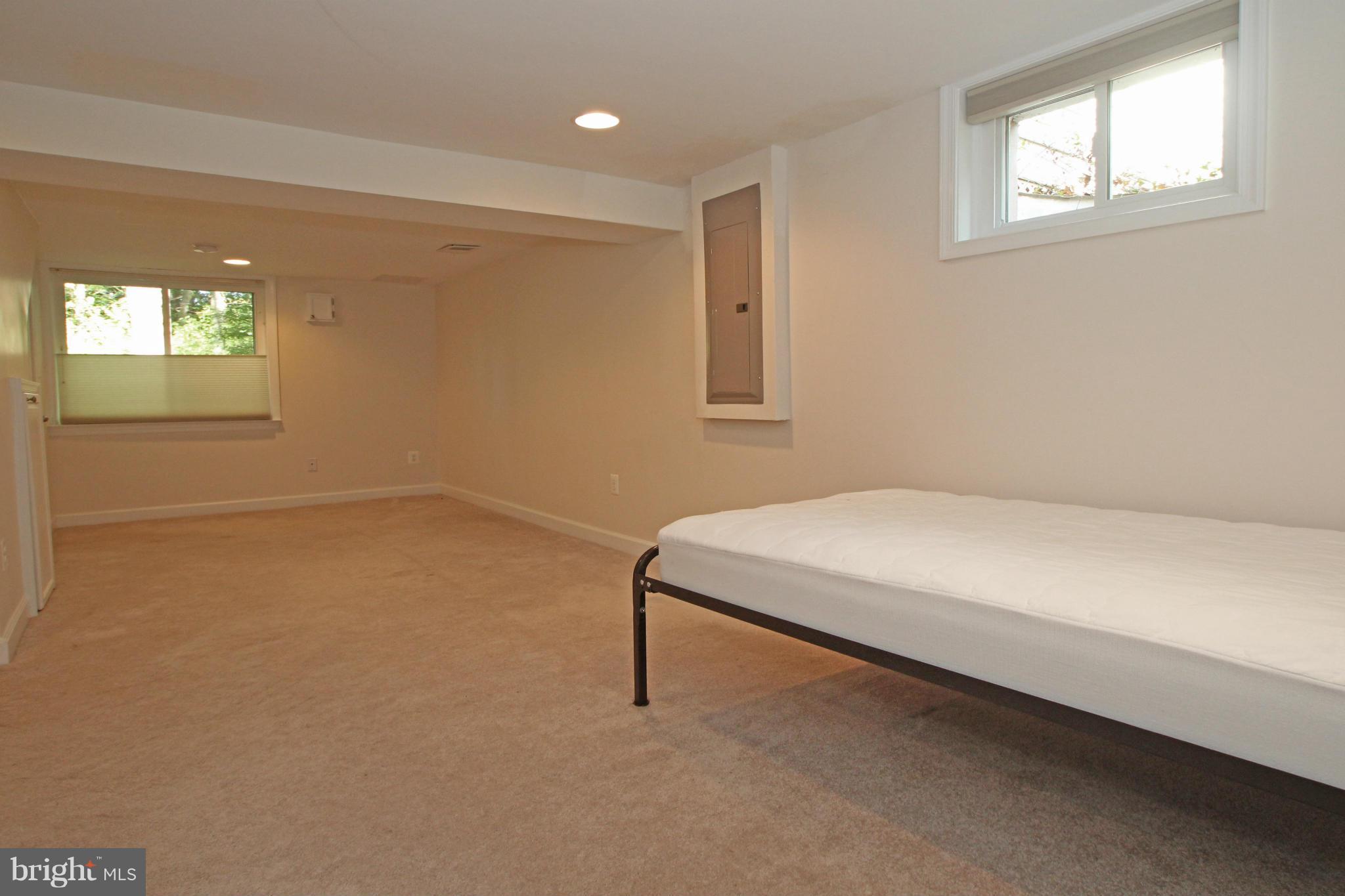 4108 Ronson Drive Alexandria, VA 22310 - Photo 21 of 28 Bedroom