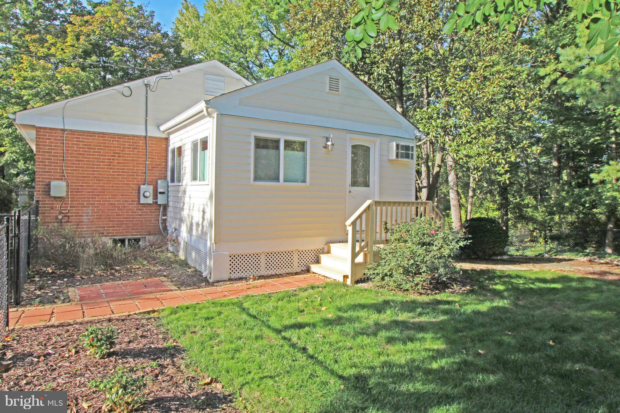 4108 Ronson Drive Alexandria, VA 22310 - Photo 6 of 28 Exterior (General)