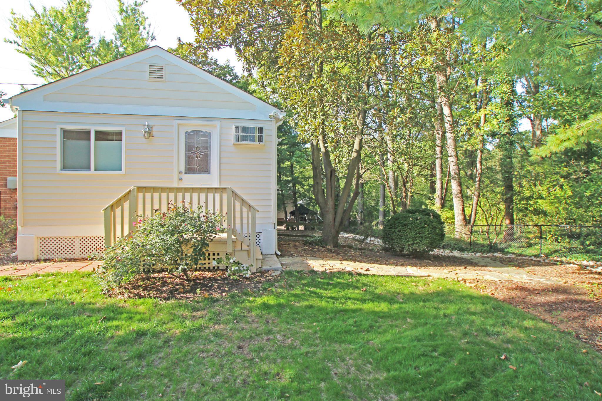 4108 Ronson Drive Alexandria, VA 22310 - Photo 7 of 28 Exterior (General)