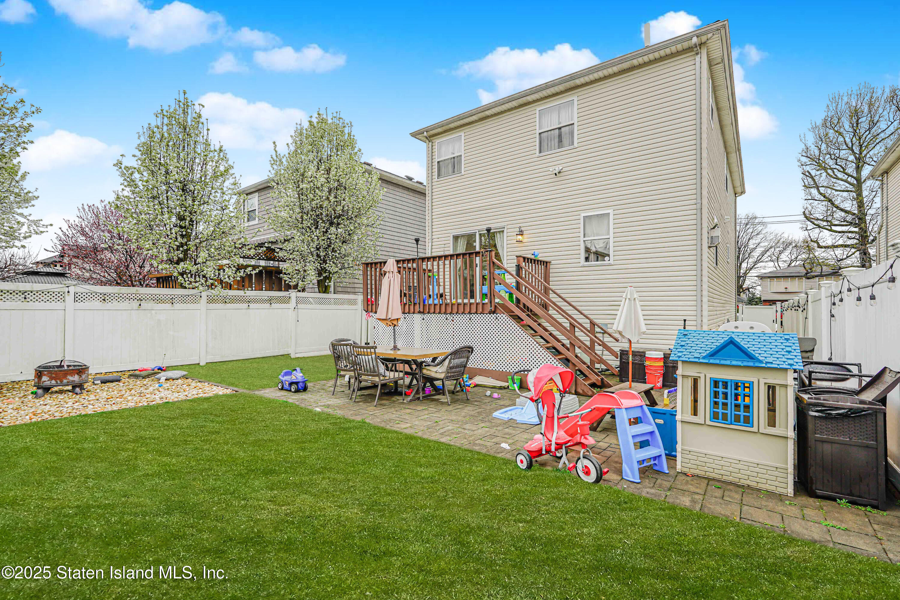 501 Willowbrook Road Staten Island, NY 10314 - Photo 16 of 17 Photo Apr 08 2025, 1 21 50 AM