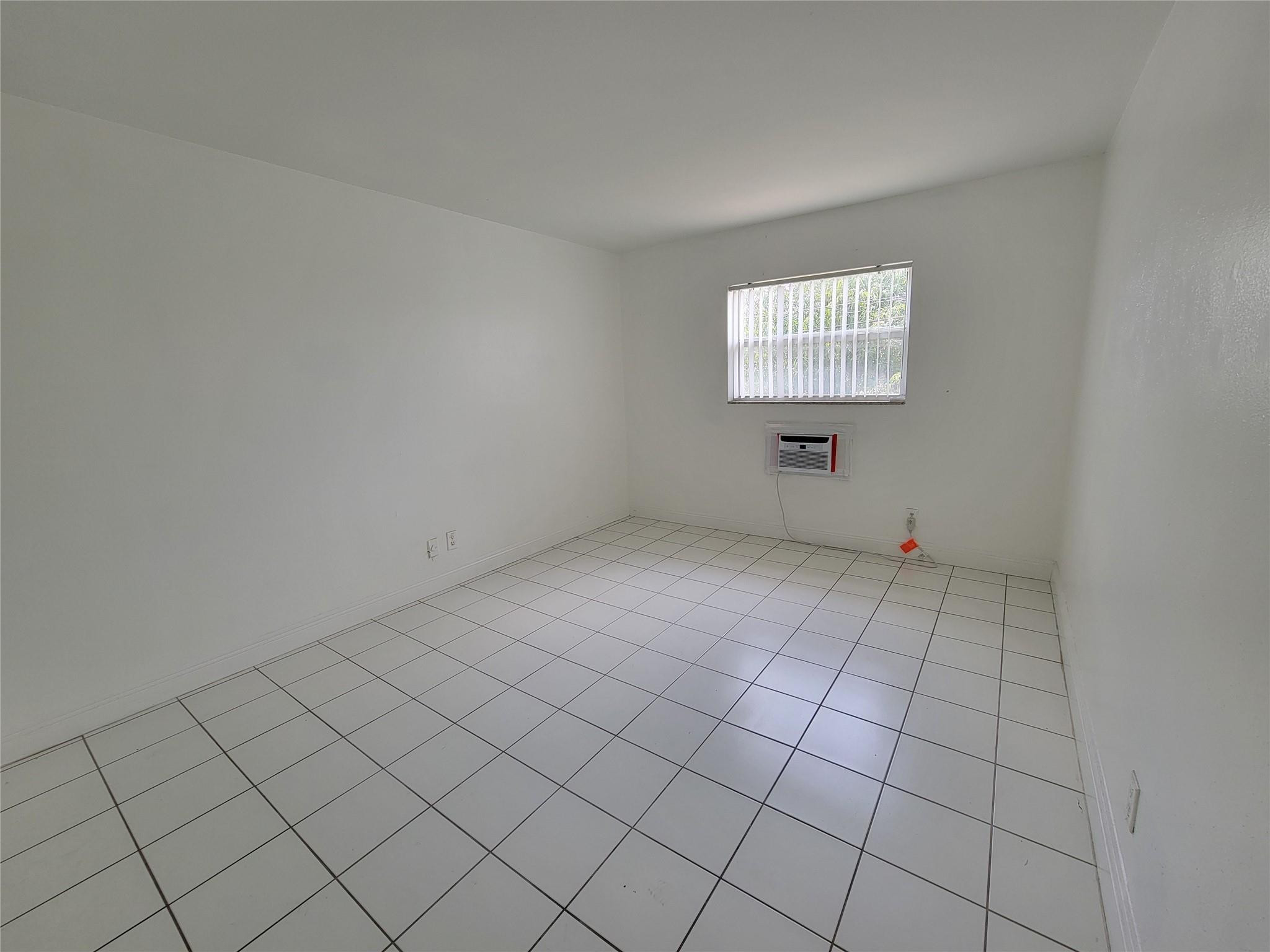 1050 East Sample Road, Unit 203 Pompano Beach, FL 33064 - Photo 9 of 30 Photo 9