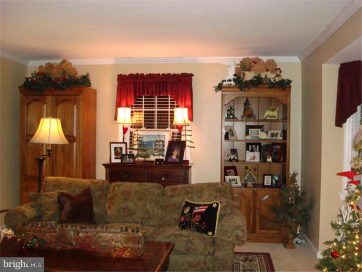 117 Merion Road Cherry Hill, NJ 08002 - Photo 3 of 7 Living Room