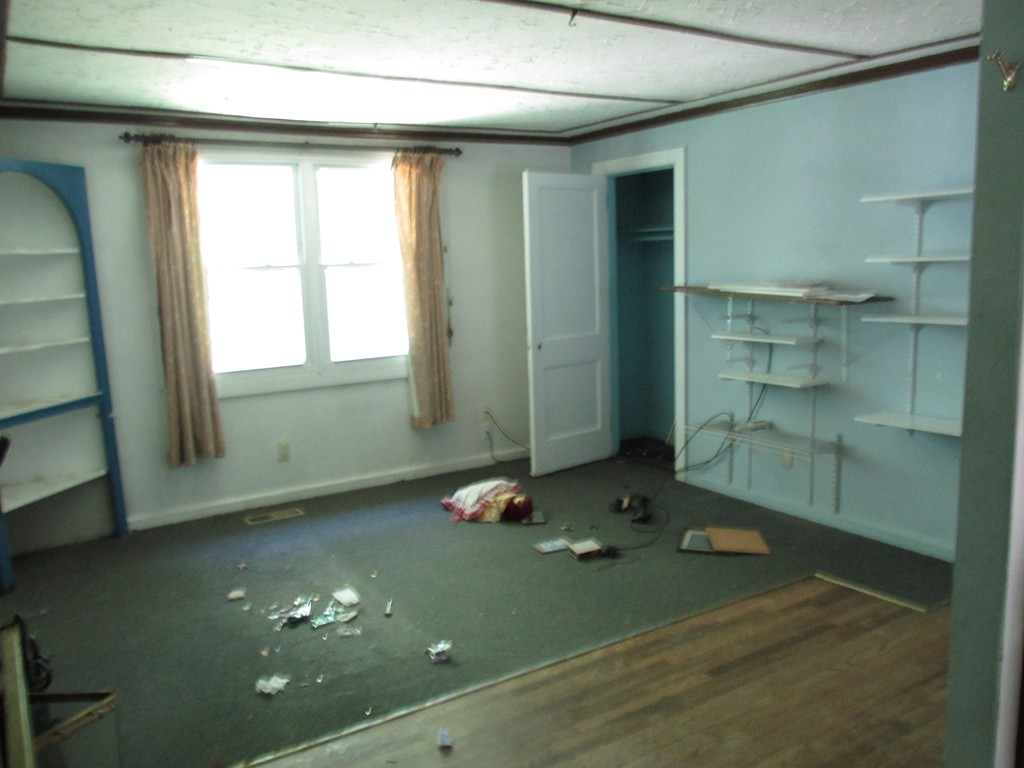 31 Tanyard Road Dudley, MA 01571 - Photo 8 of 25 Gallery Image 8