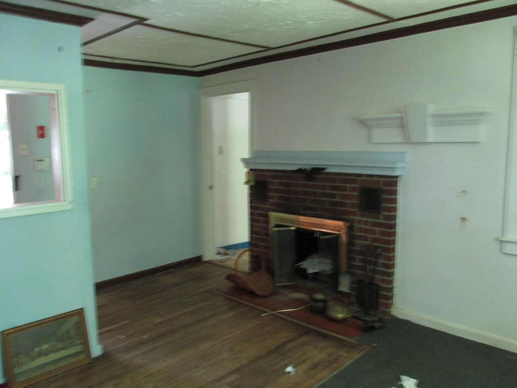 31 Tanyard Road Dudley, MA 01571 - Photo 9 of 25 Gallery Image 9