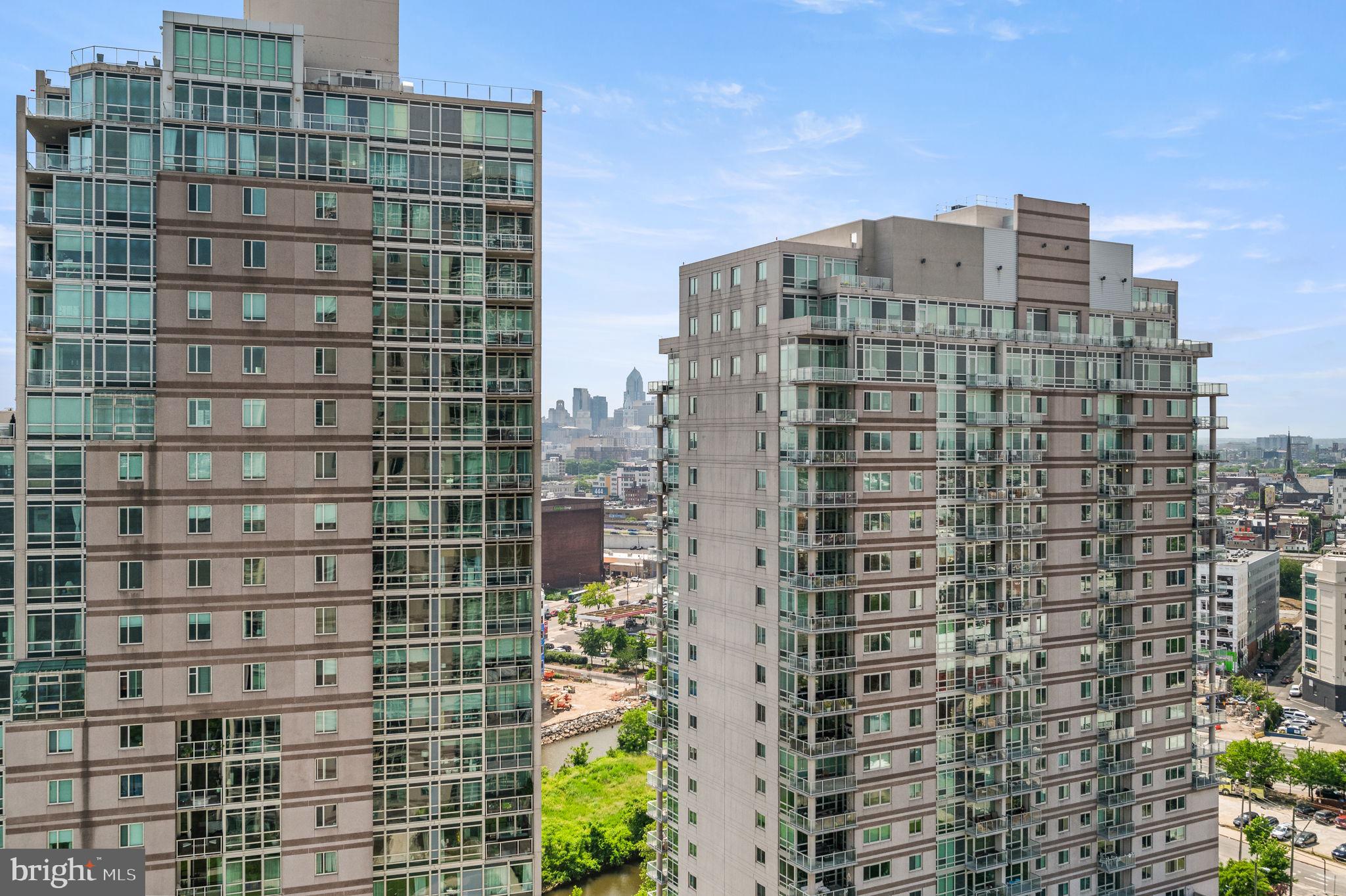 901 North Penn Street, Unit R1902 Philadelphia, PA 19123 - Photo 47 of 52 City View between Buildings